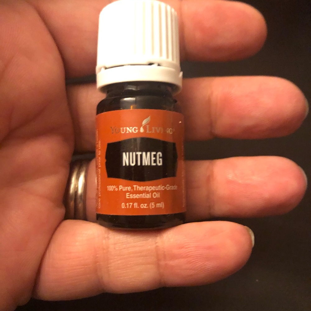 Nutmeg essential oil